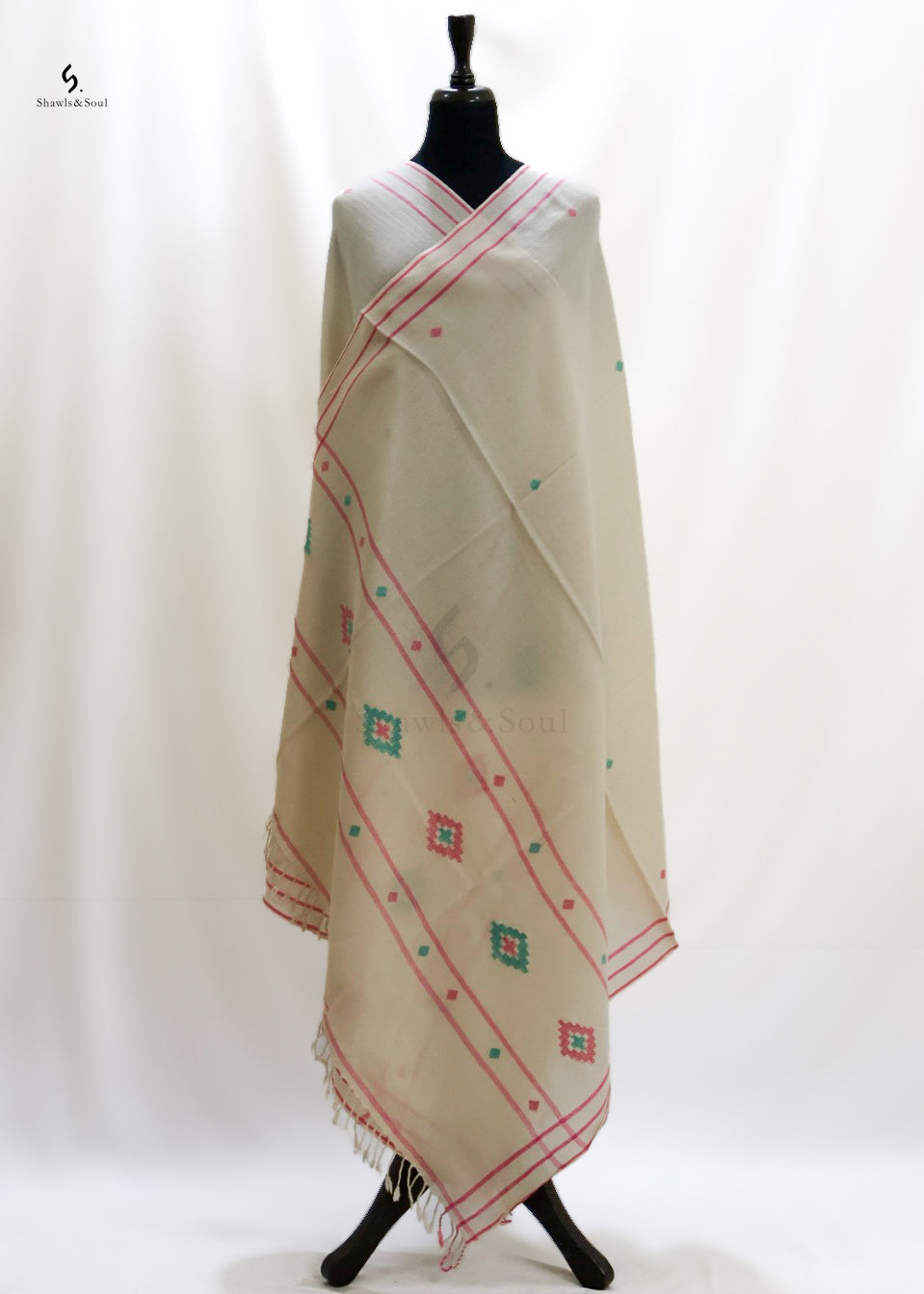 Swati Sundus B