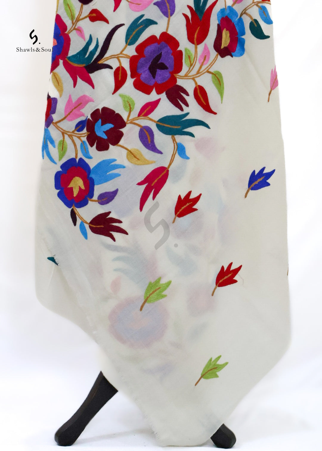 Aari Floral A