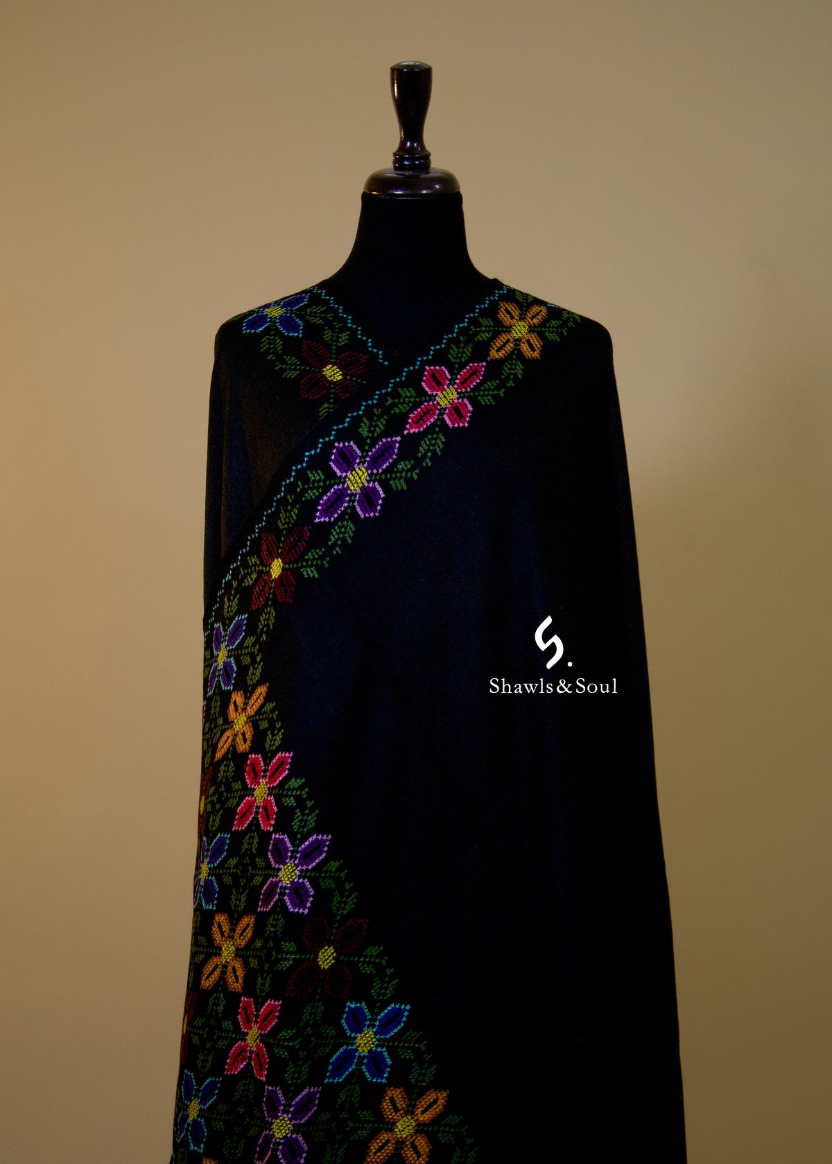 Gul-e-Bahar Black