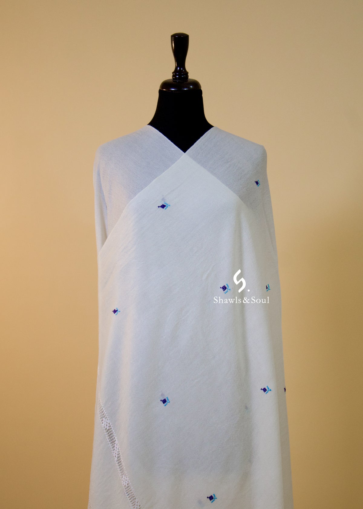 Aveen Shawl