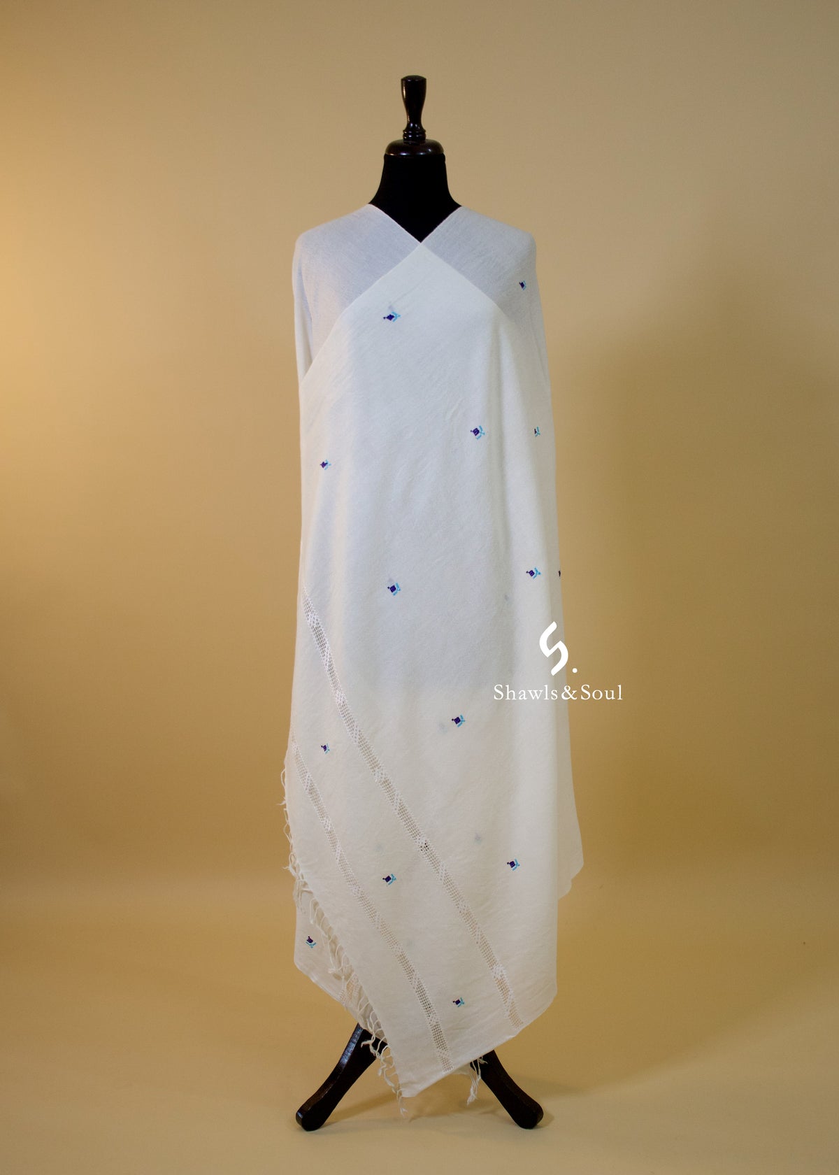 Aveen Shawl