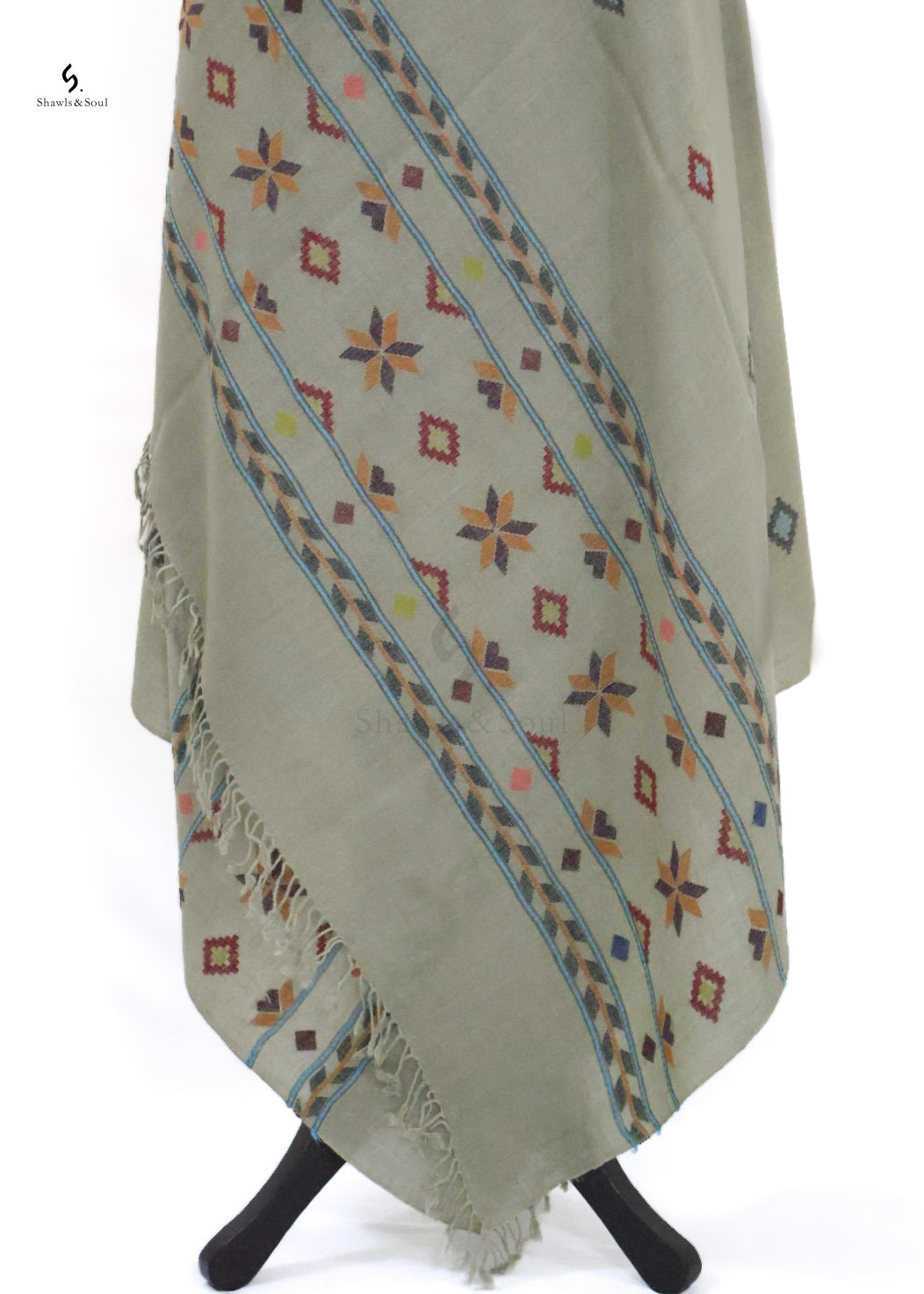 Woven Bloom D