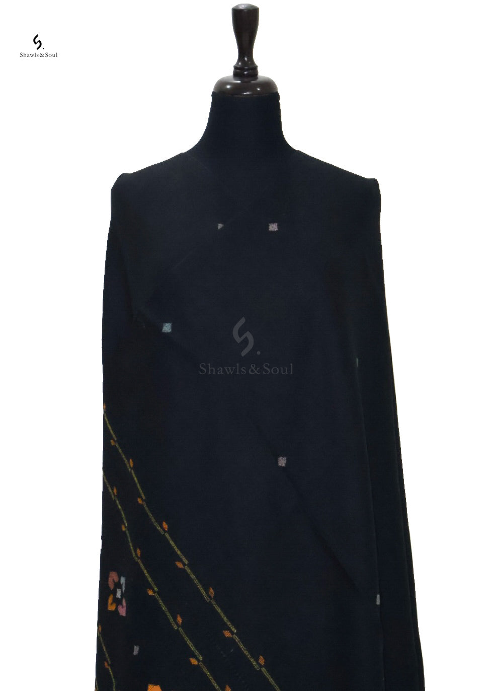 Woven Gleam Black
