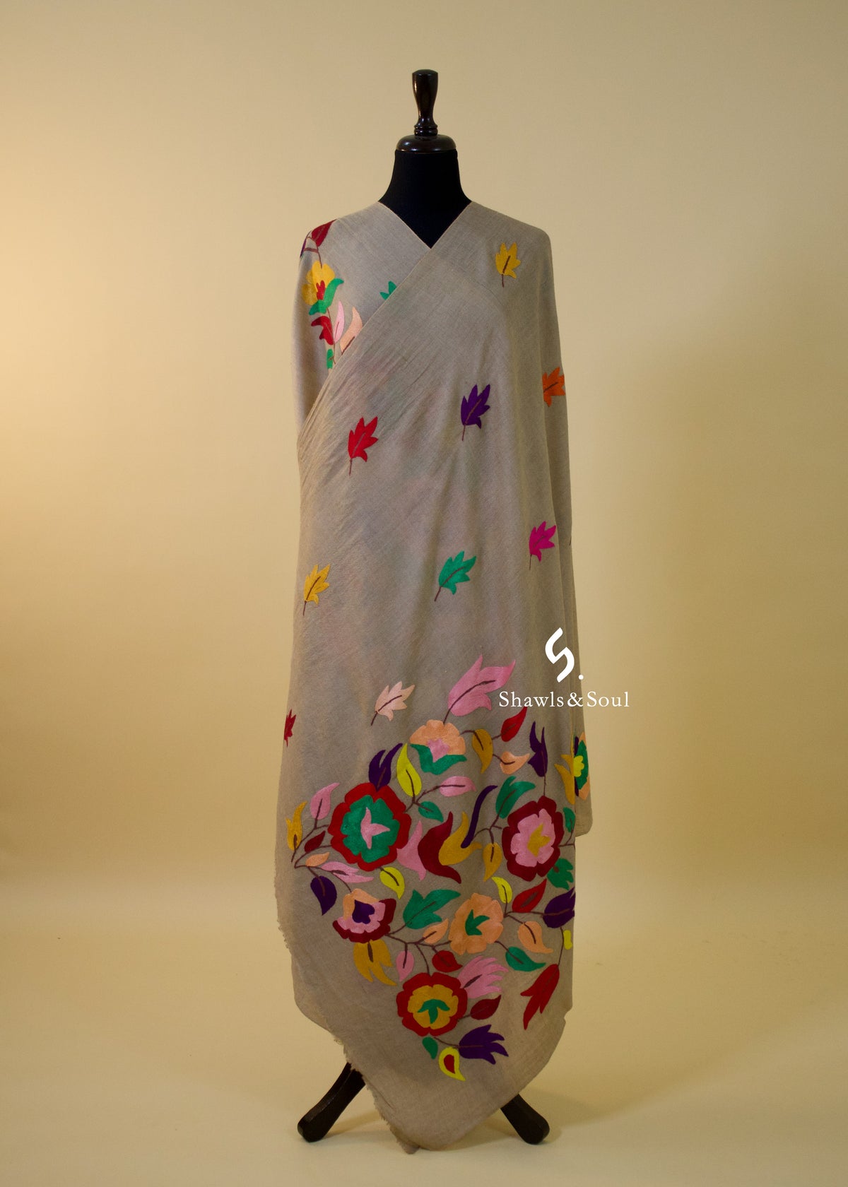Aari Floral G