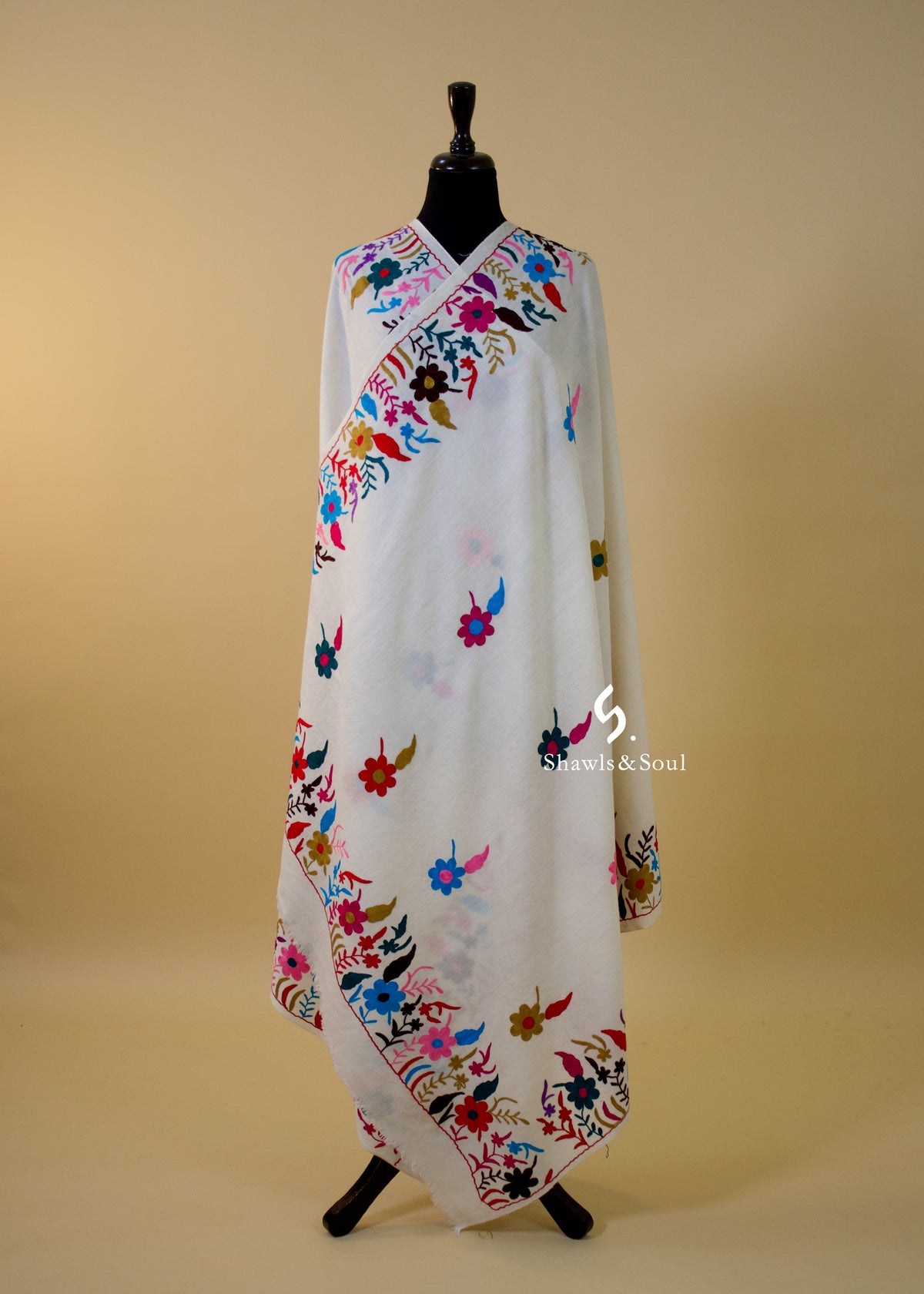 Aakash Shawl E