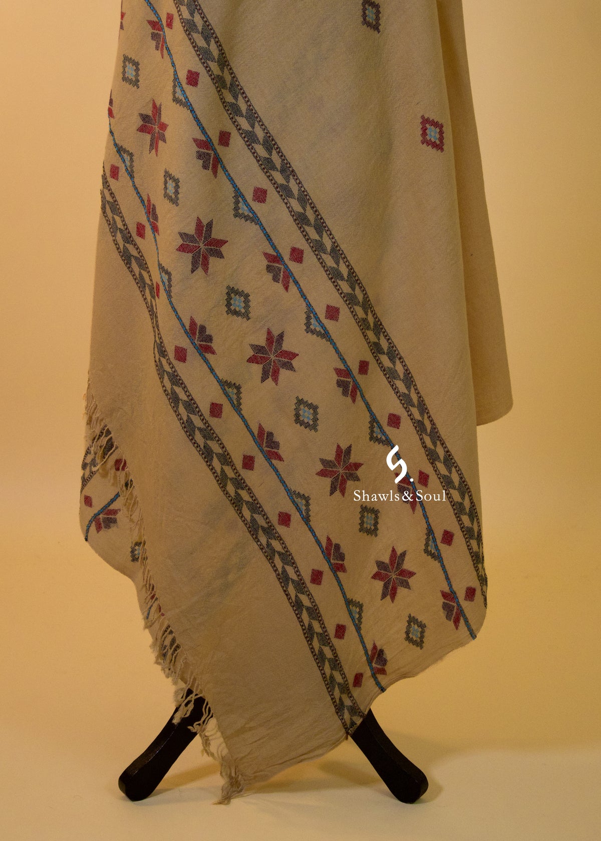 Woven Bloom B