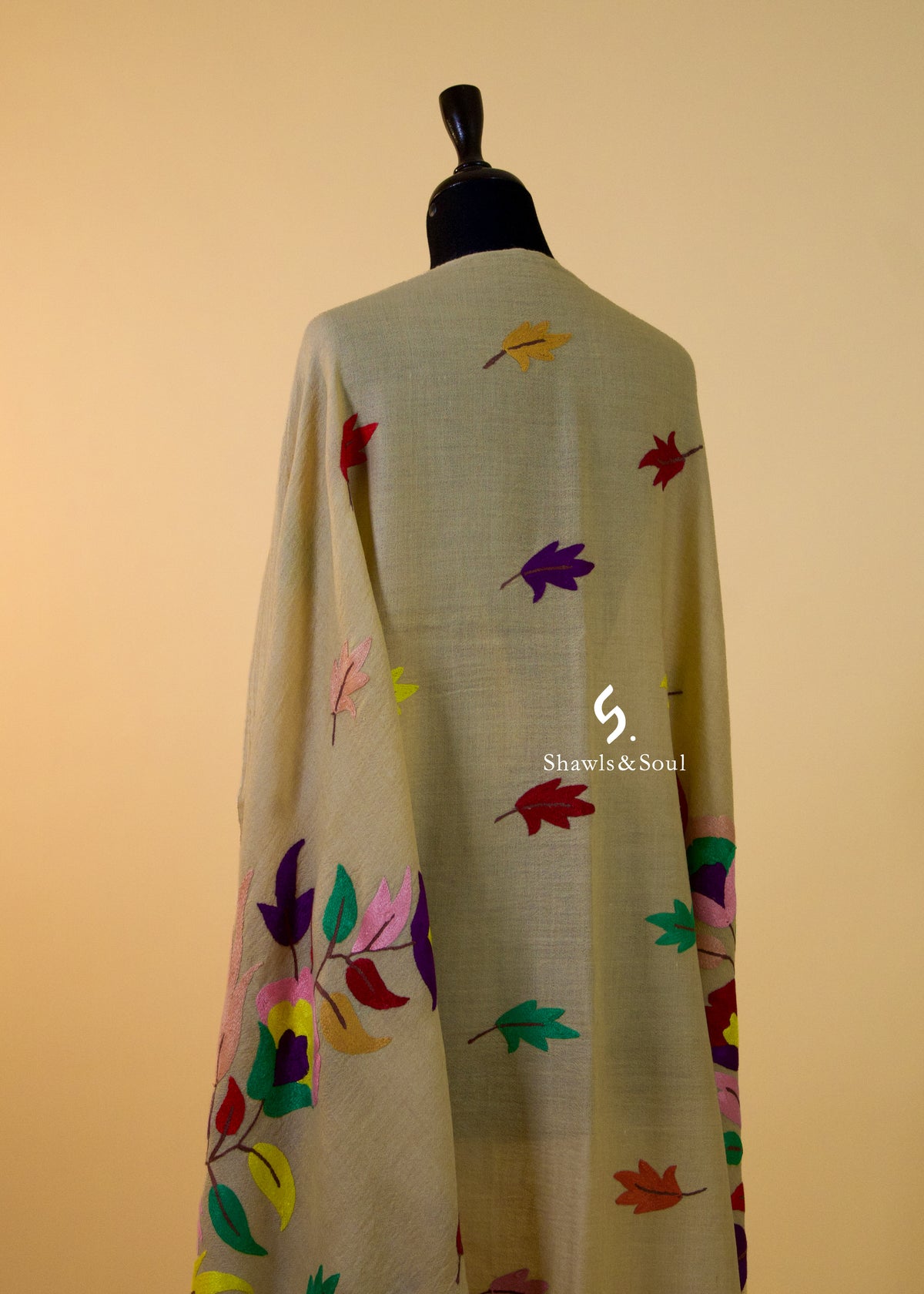 Aari Floral D