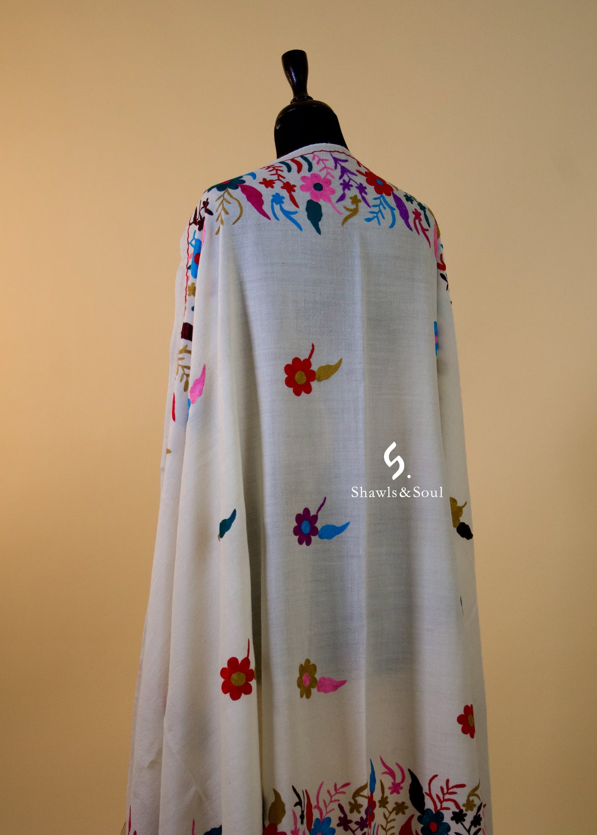 Aakash Shawl E