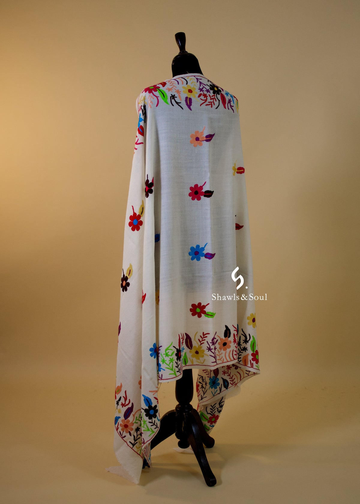 Aakash Shawl C