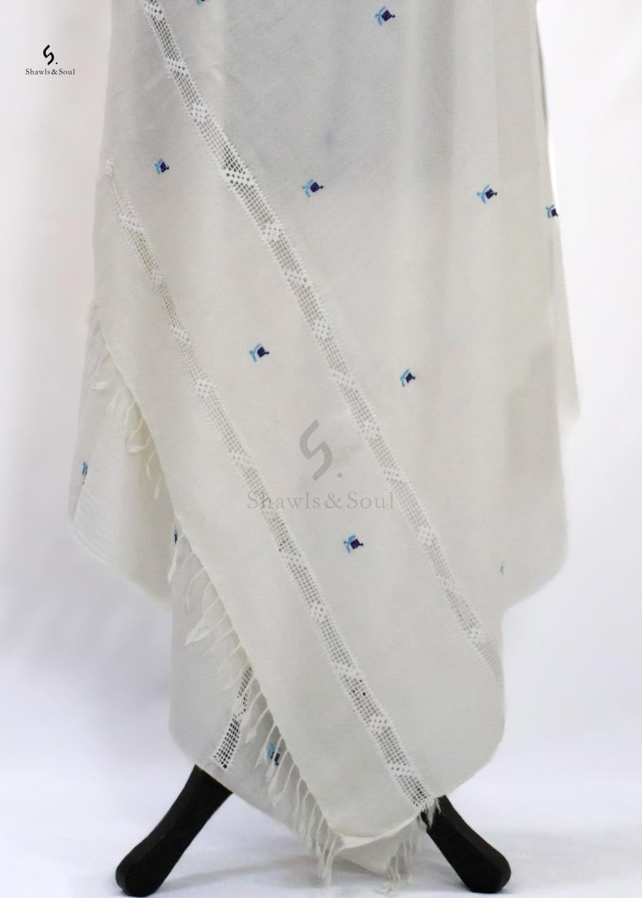Aveen Shawl