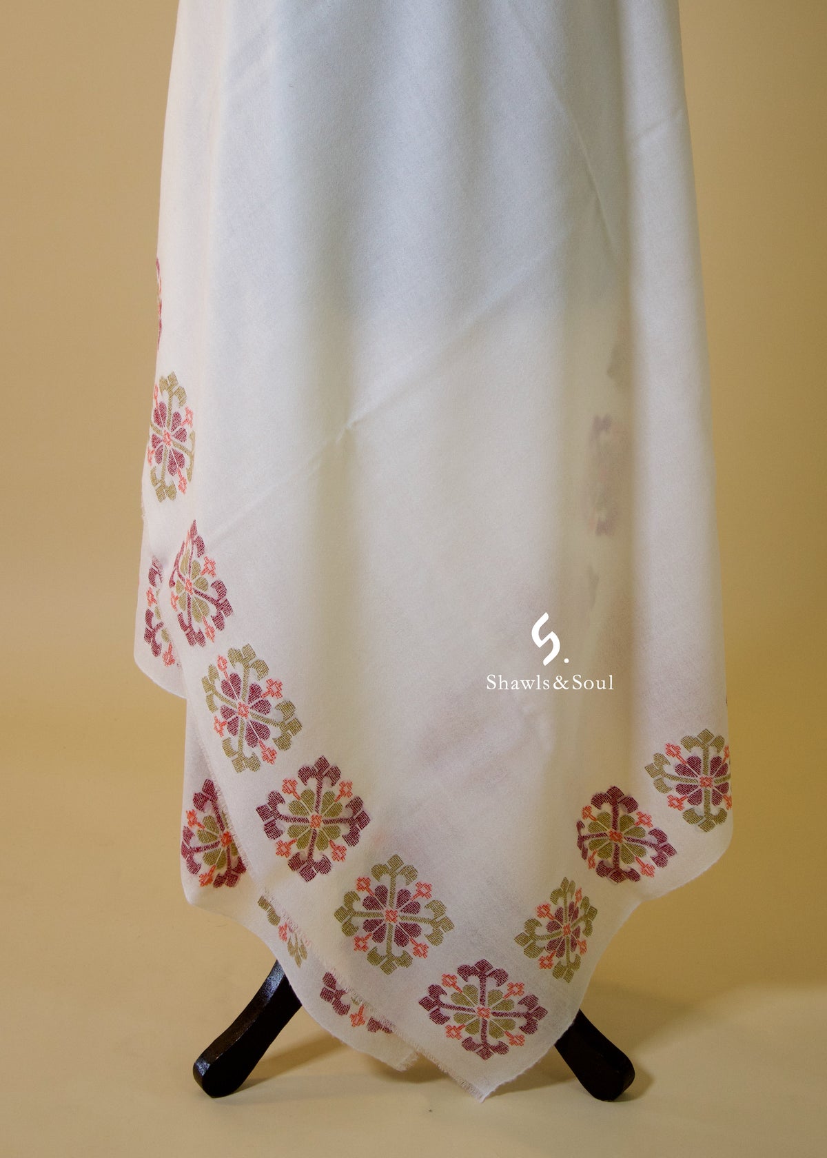 Woven Aurelia