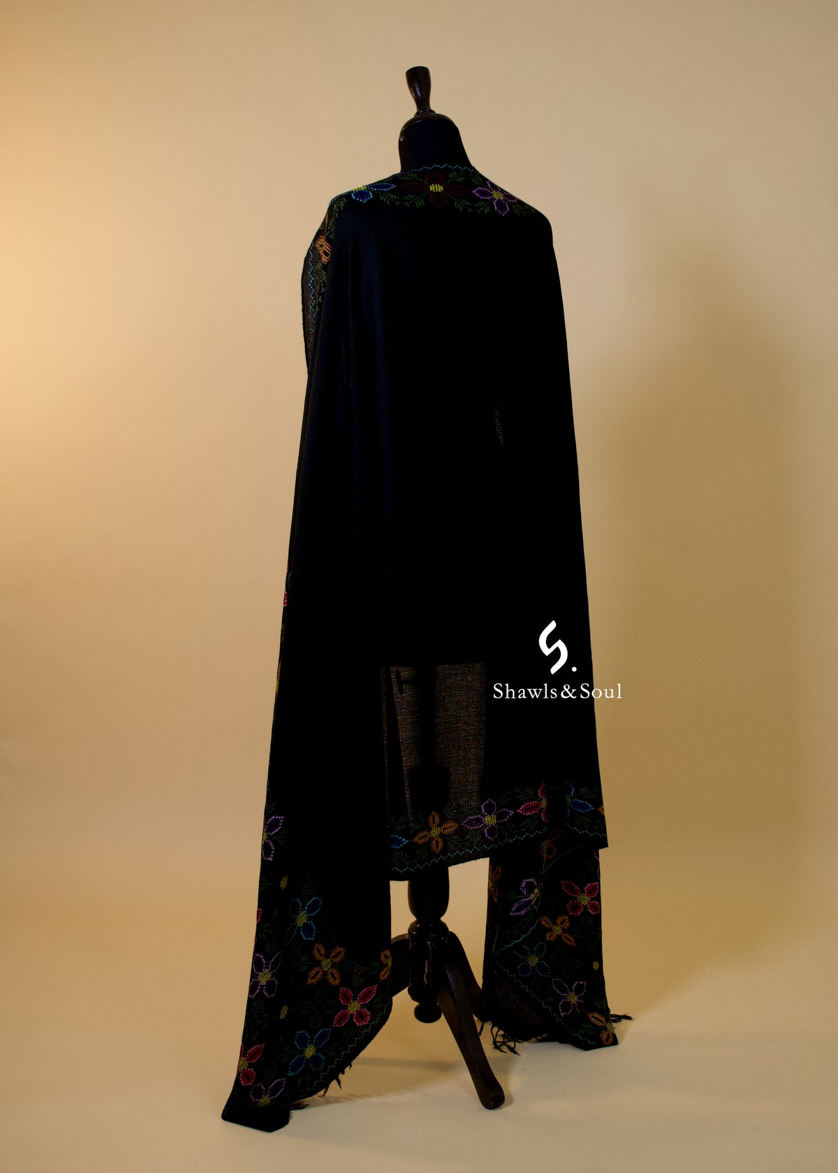 Gul-e-Bahar Black