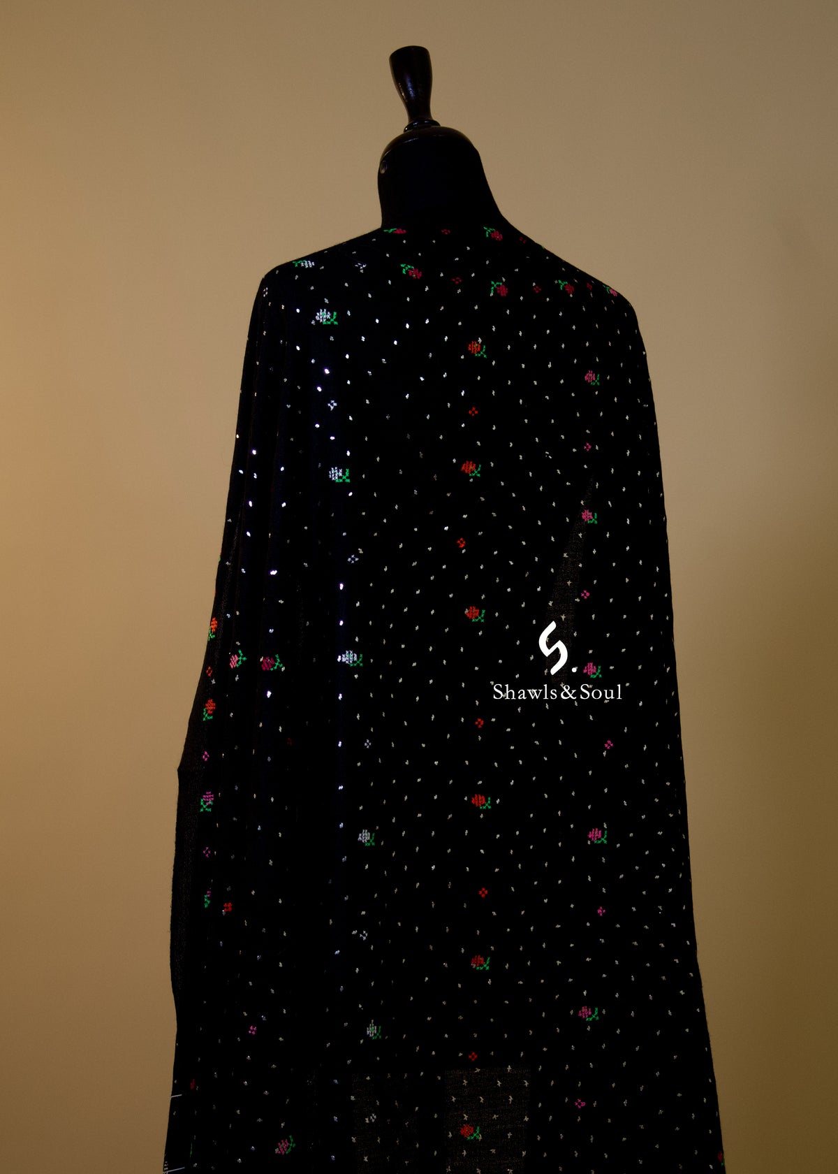 Zarnoor Black