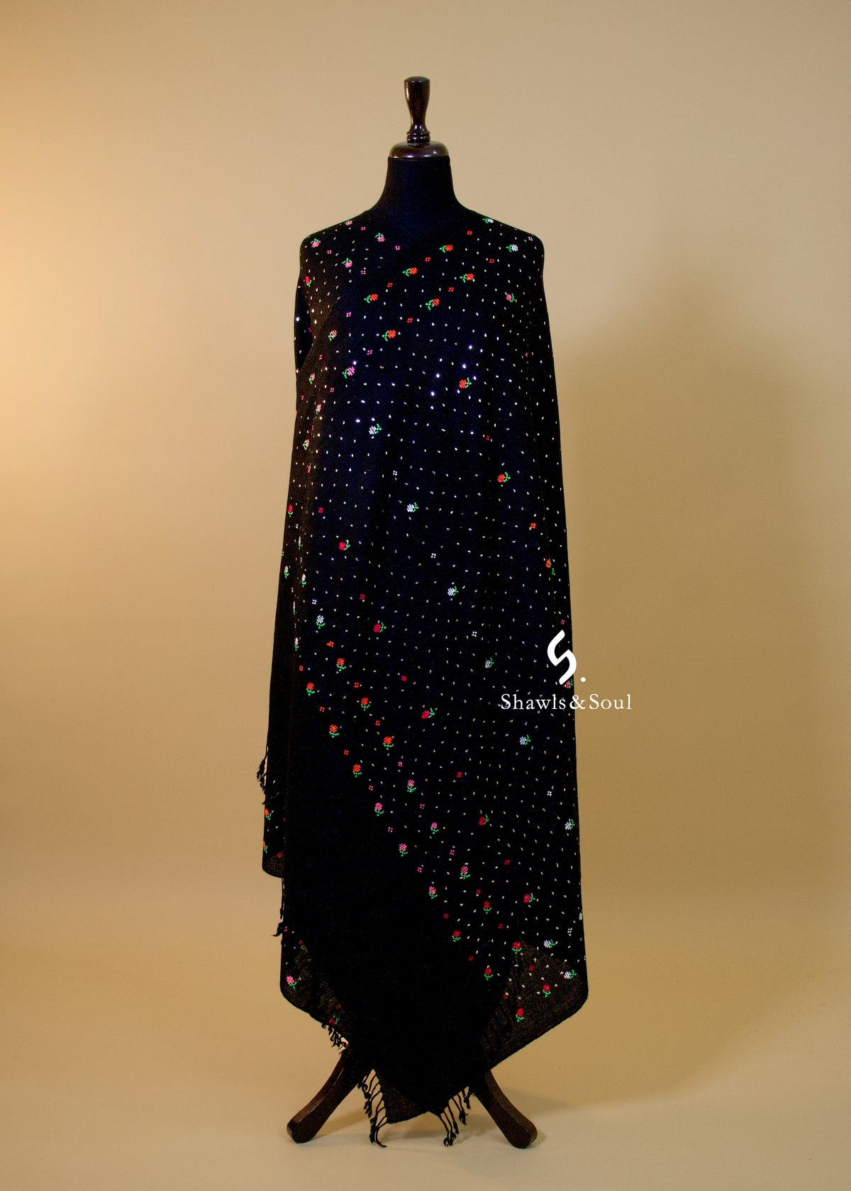 Zarnoor Black