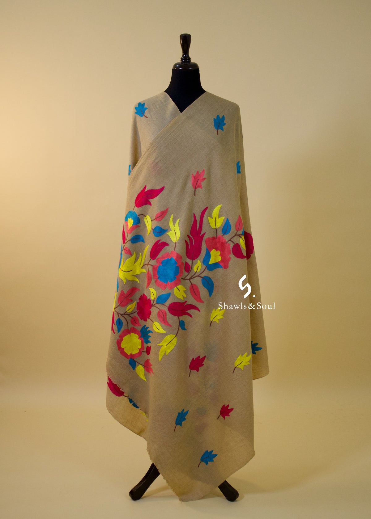 Aari Floral F