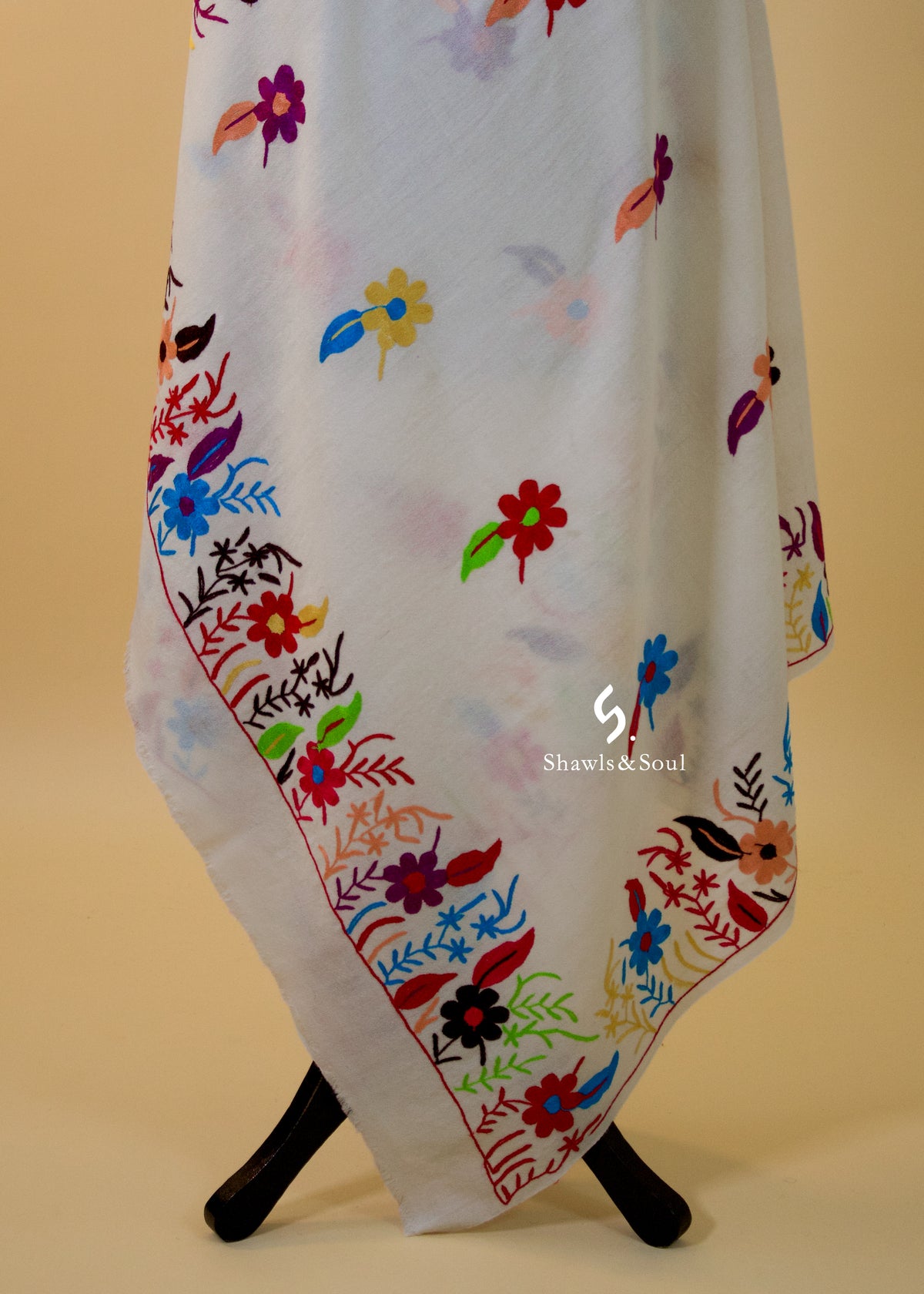 Aakash Shawl C