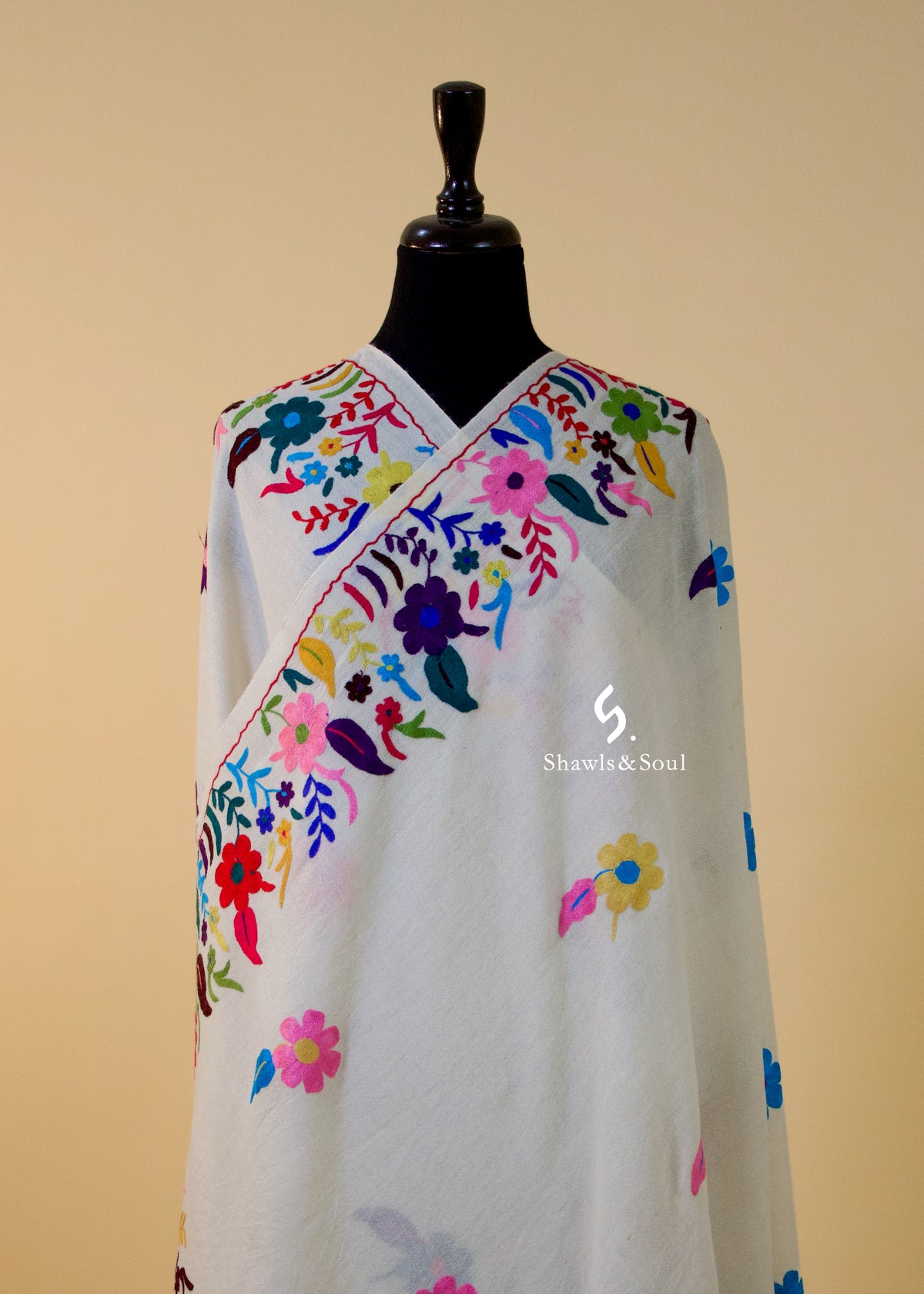 Aakash Shawl D