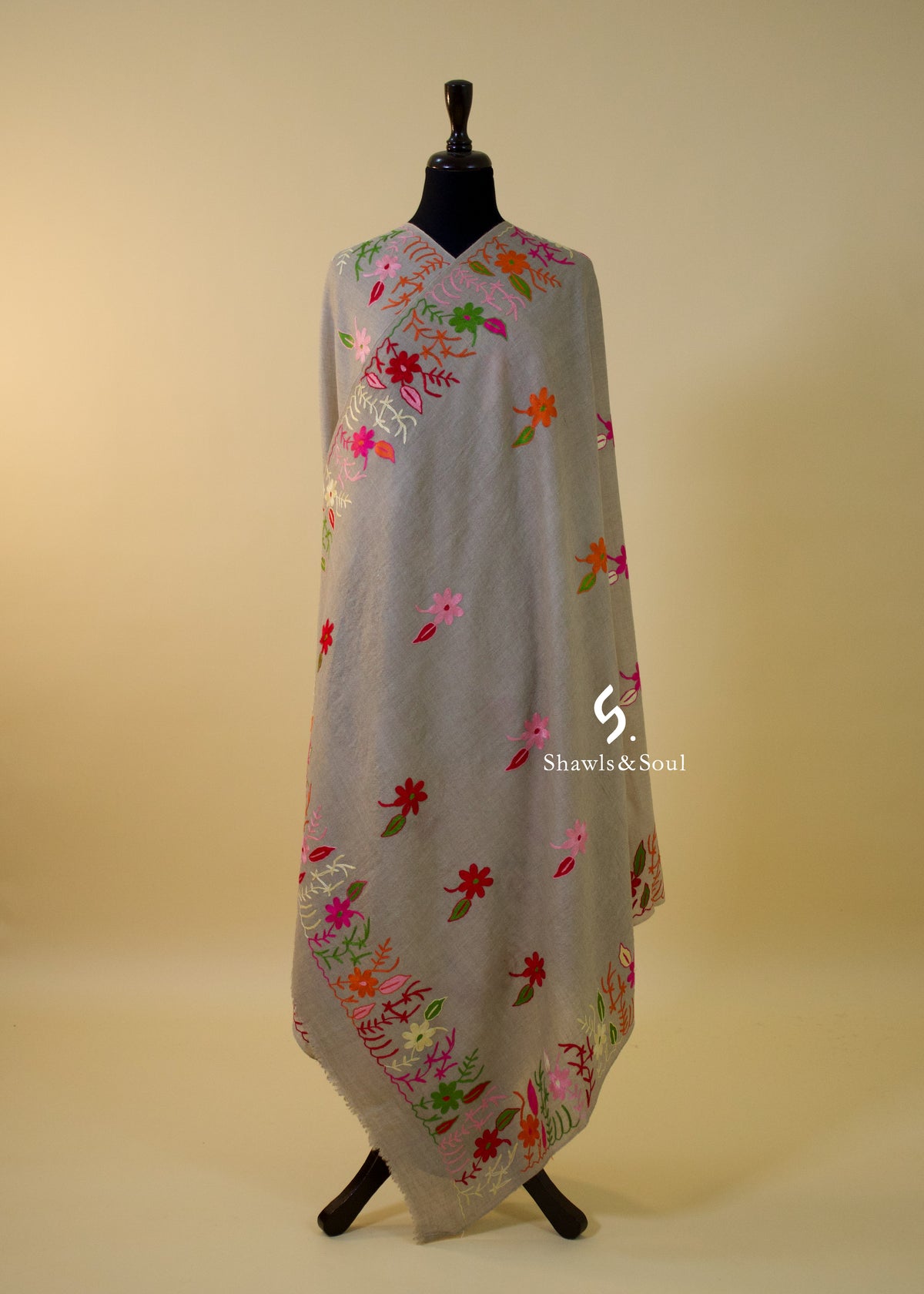 Aakash Shawl H