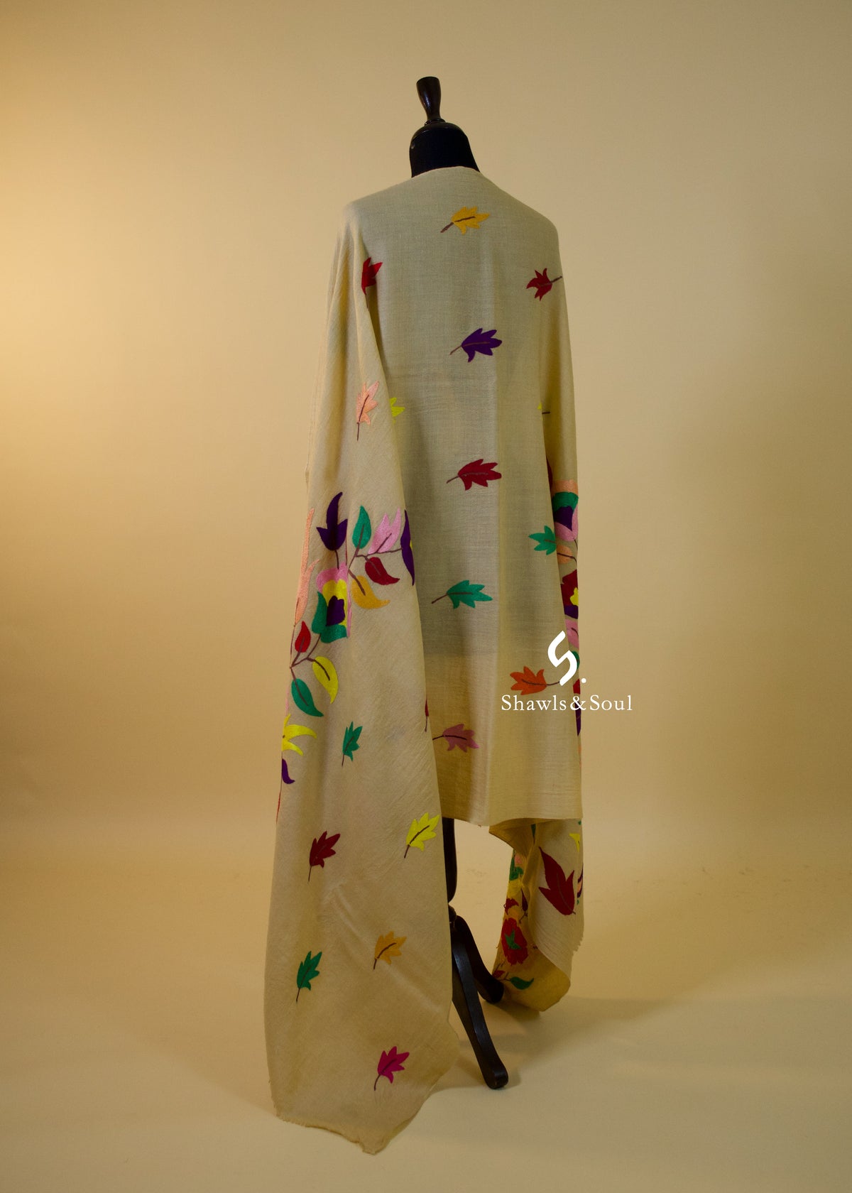 Aari Floral D