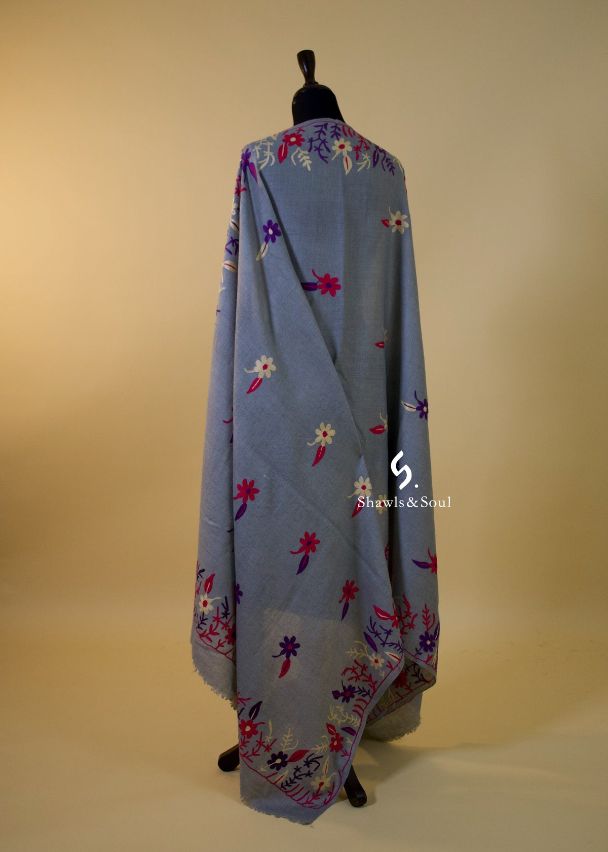 Aakash Shawl A