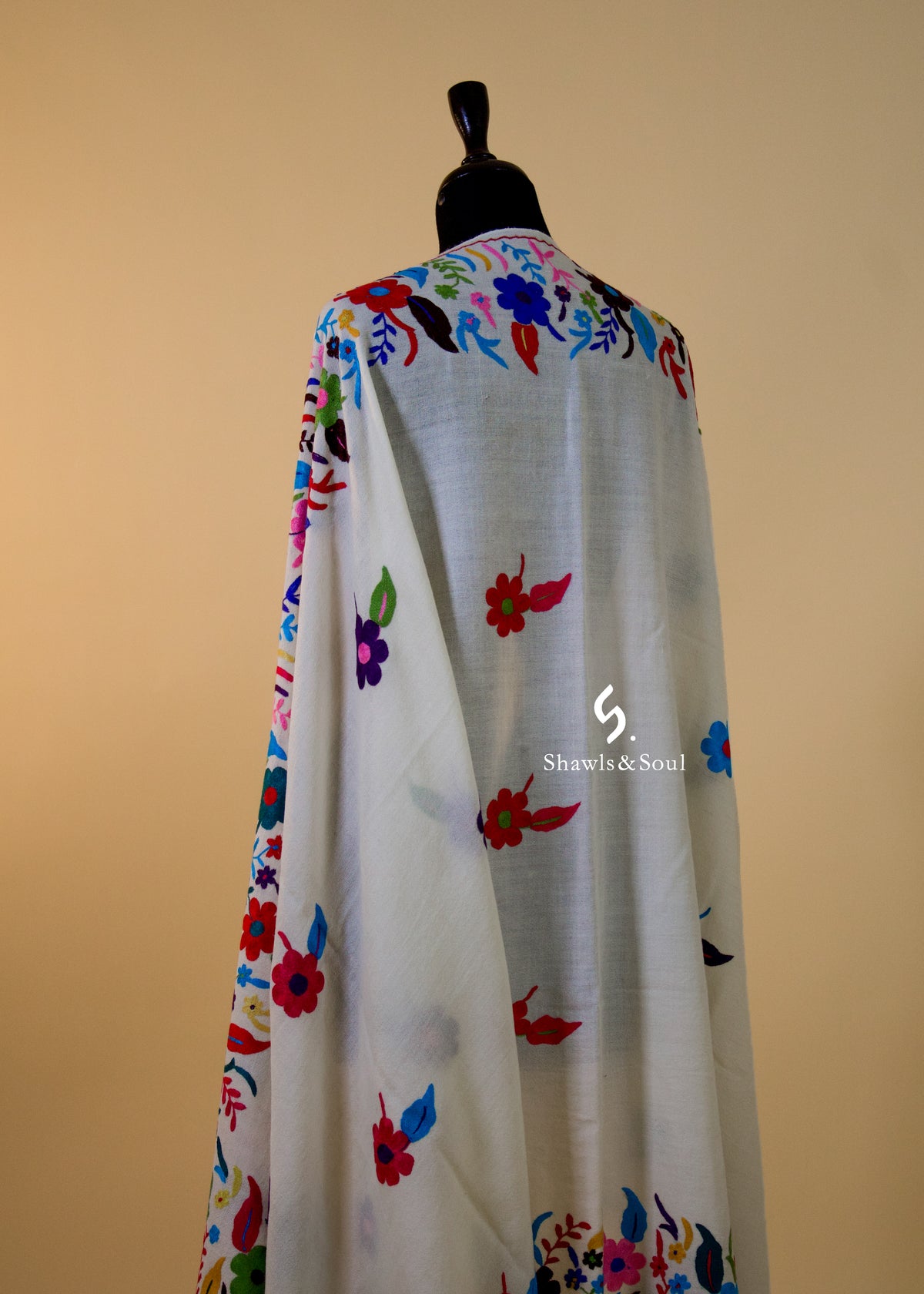 Aakash Shawl D