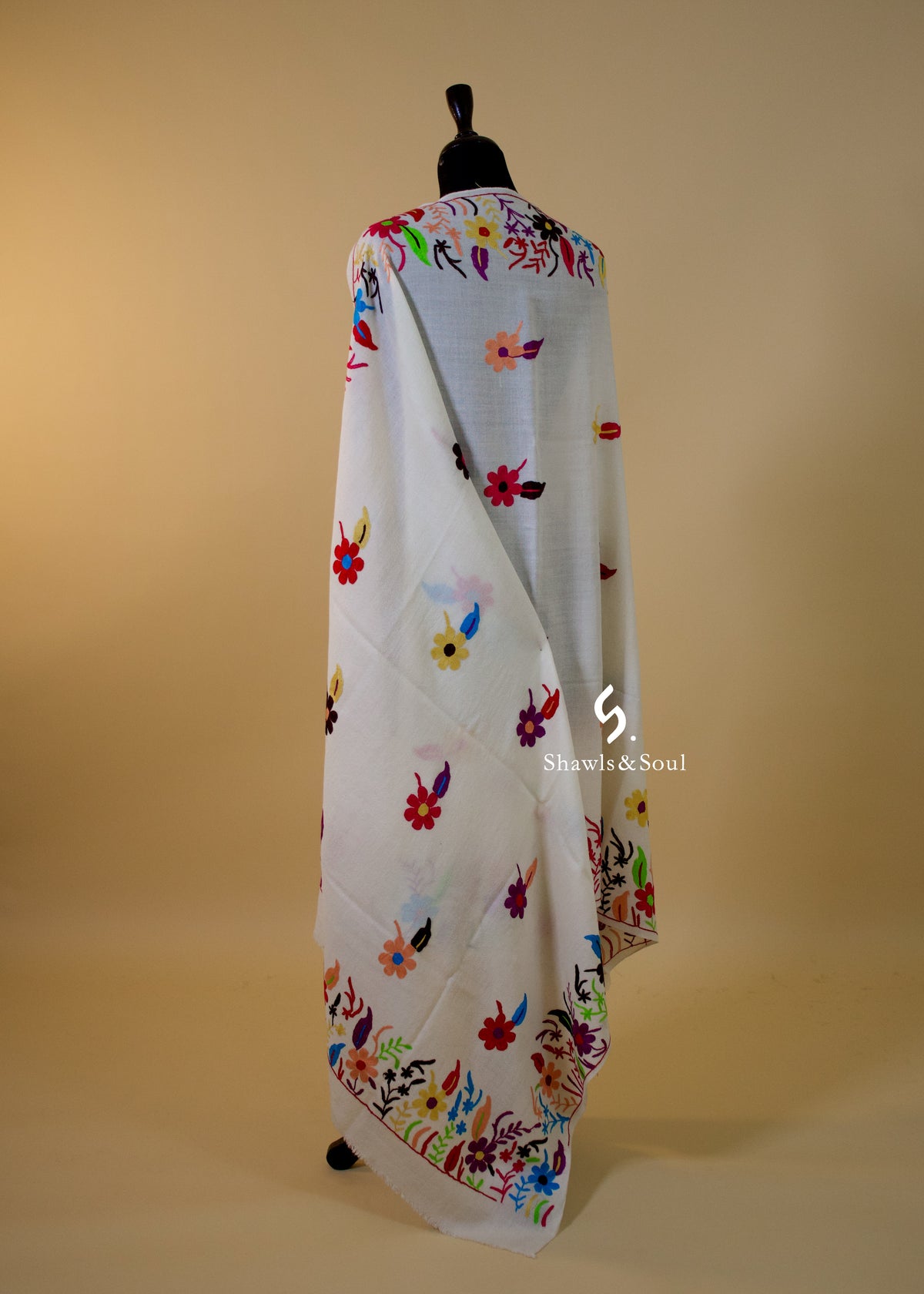 Aakash Shawl C