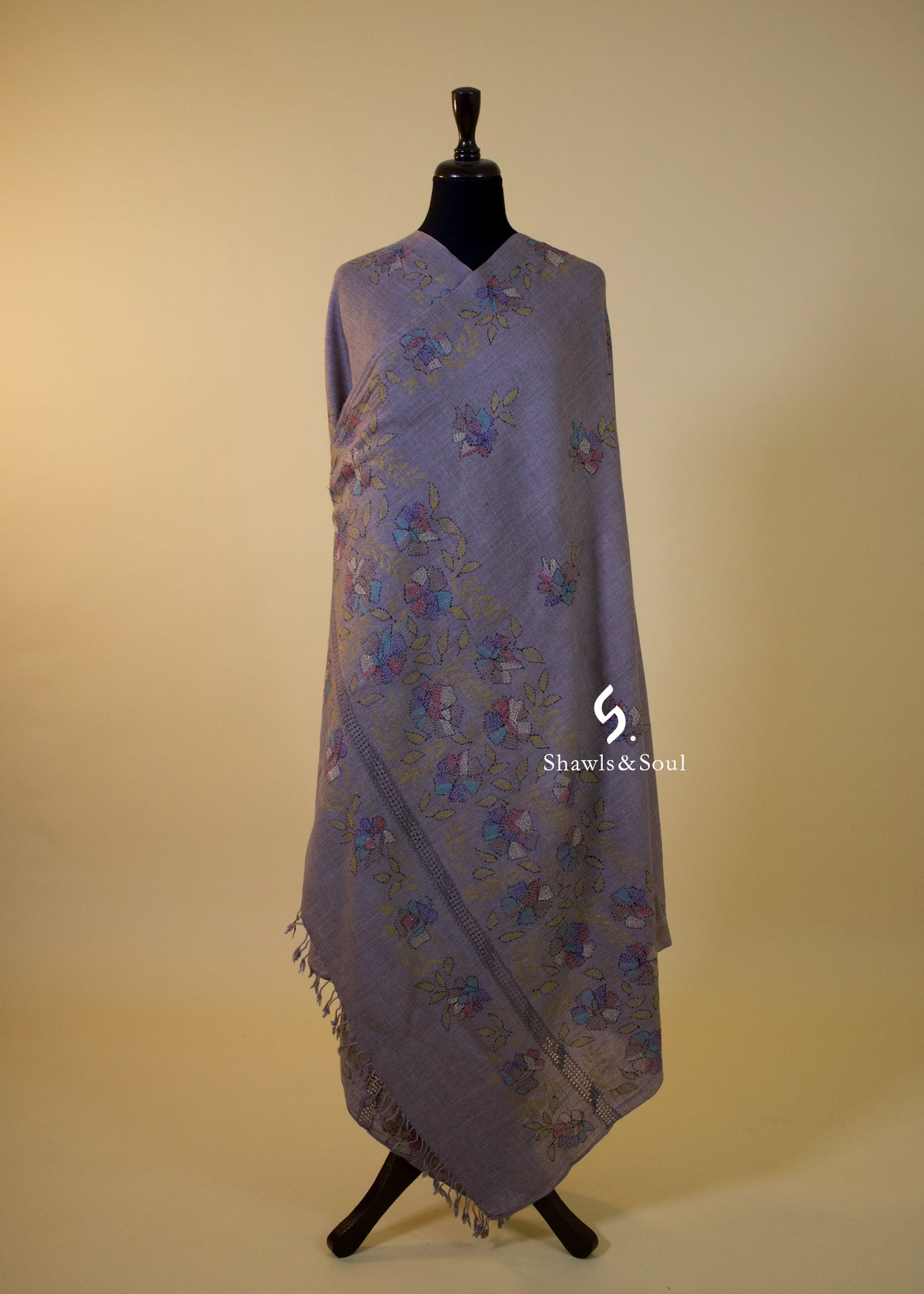 Threaded Grace B