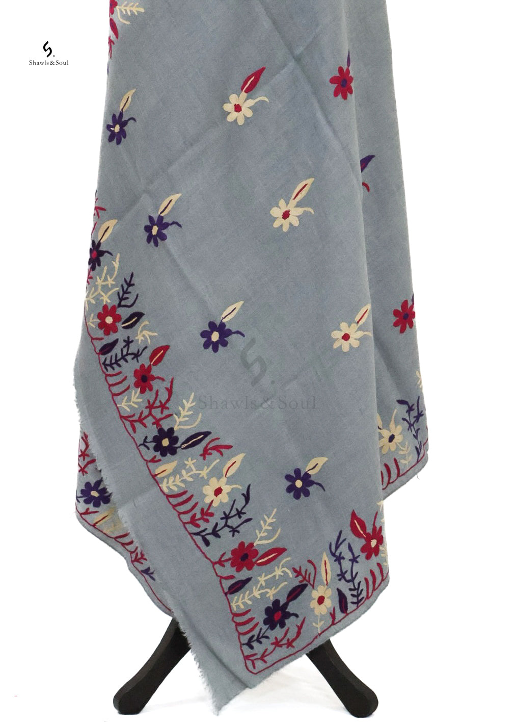Aakash Shawl E