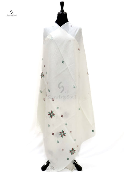 Swati Sundus White B