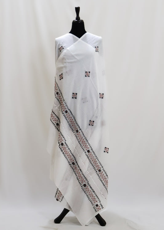 Aangan White D