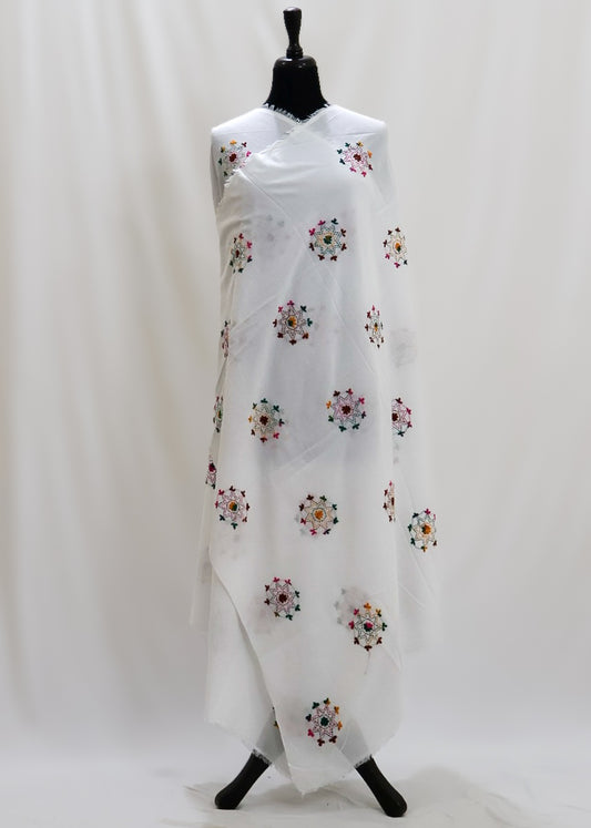 Aangan White E