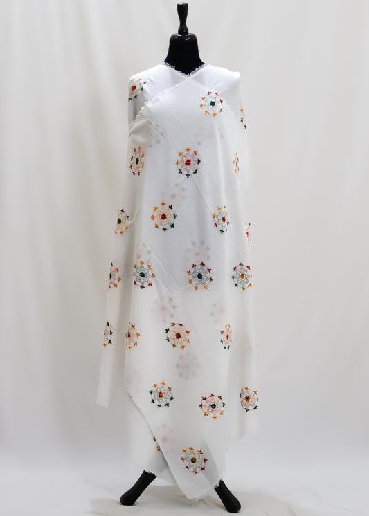 Aangan White F